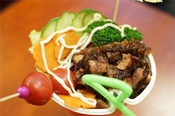 禾你蟹后牛排杯